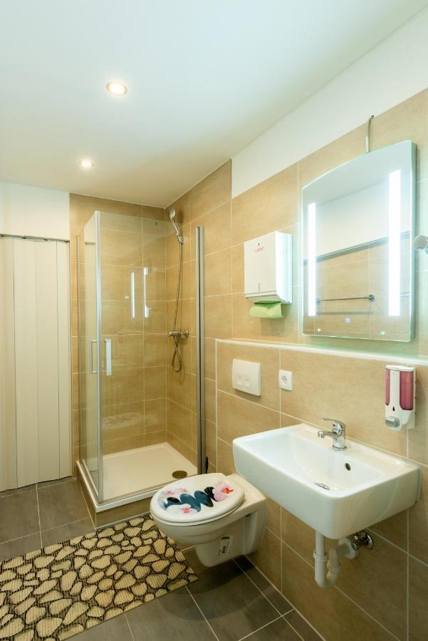Hotel Pension Dahlem Berlin Luaran gambar